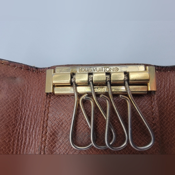 Authentic Preowned LV Key Chain - Picture 11 of 12